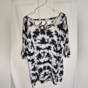 Free 2 Luv Stretchy Tie Dye Womens Tunic Top 1X